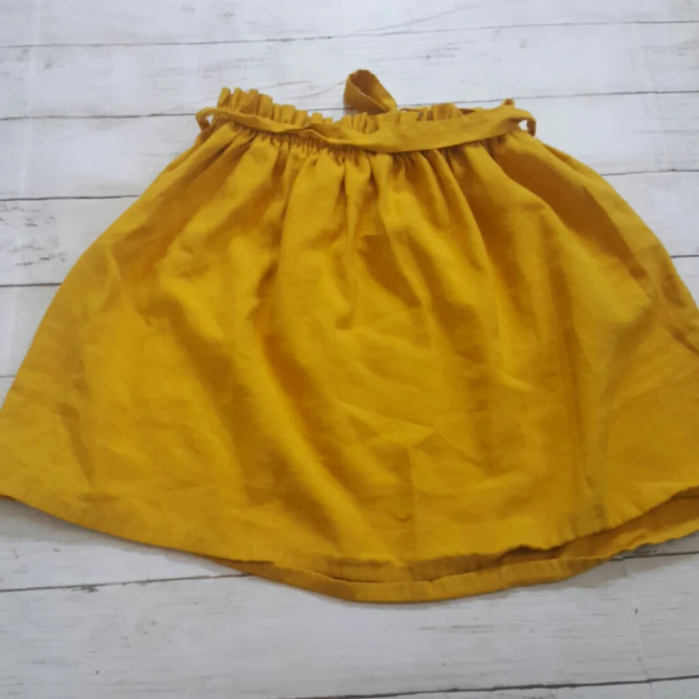 Copper key belted mustard golden yellow mini skirt waist‎ tie size small